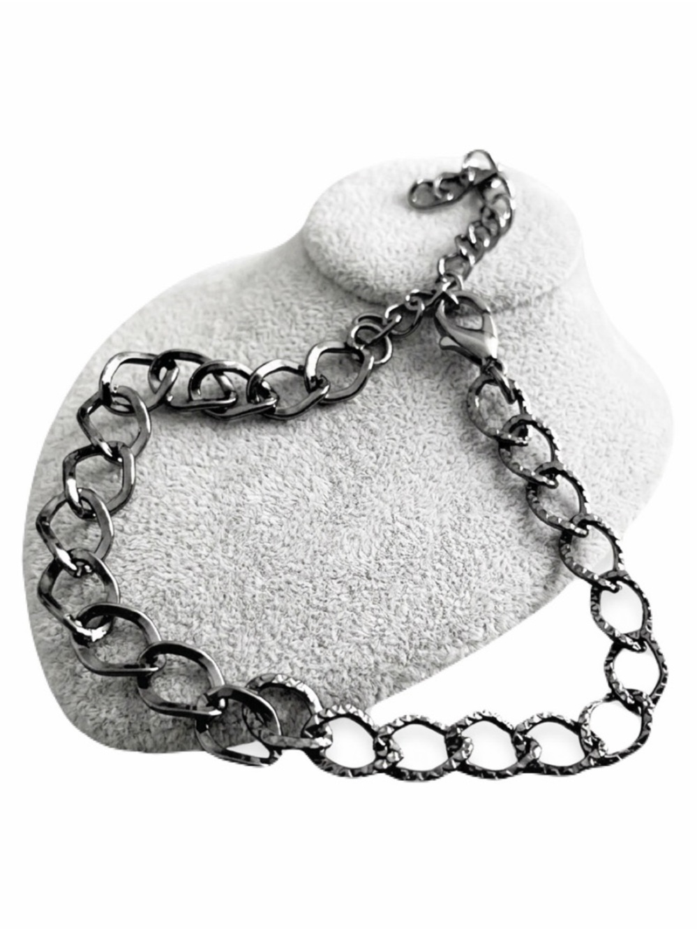 New Woman’s Sterling Silver Handmade Hammered Chain Link Bracelet